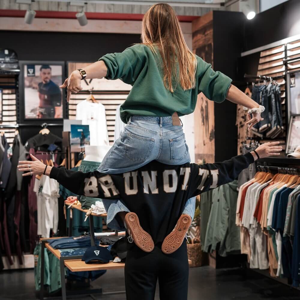surf-shop-photo-3