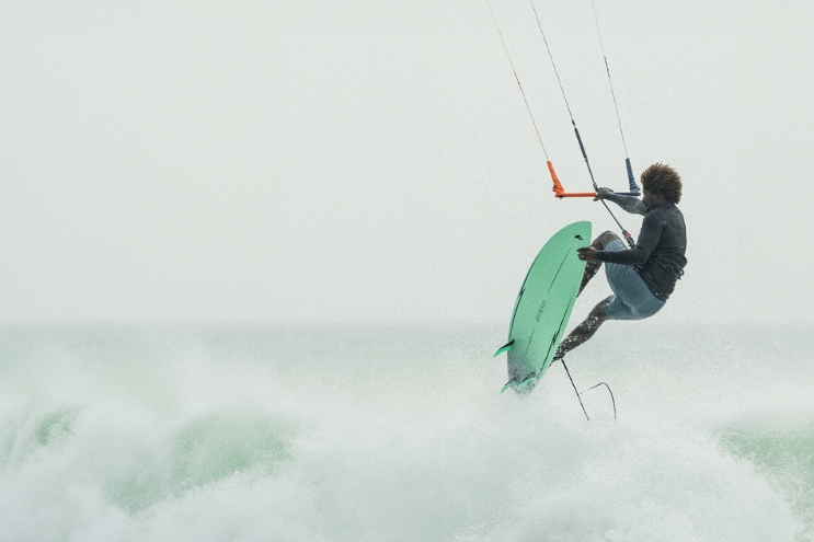 Wat is kitesurfen?